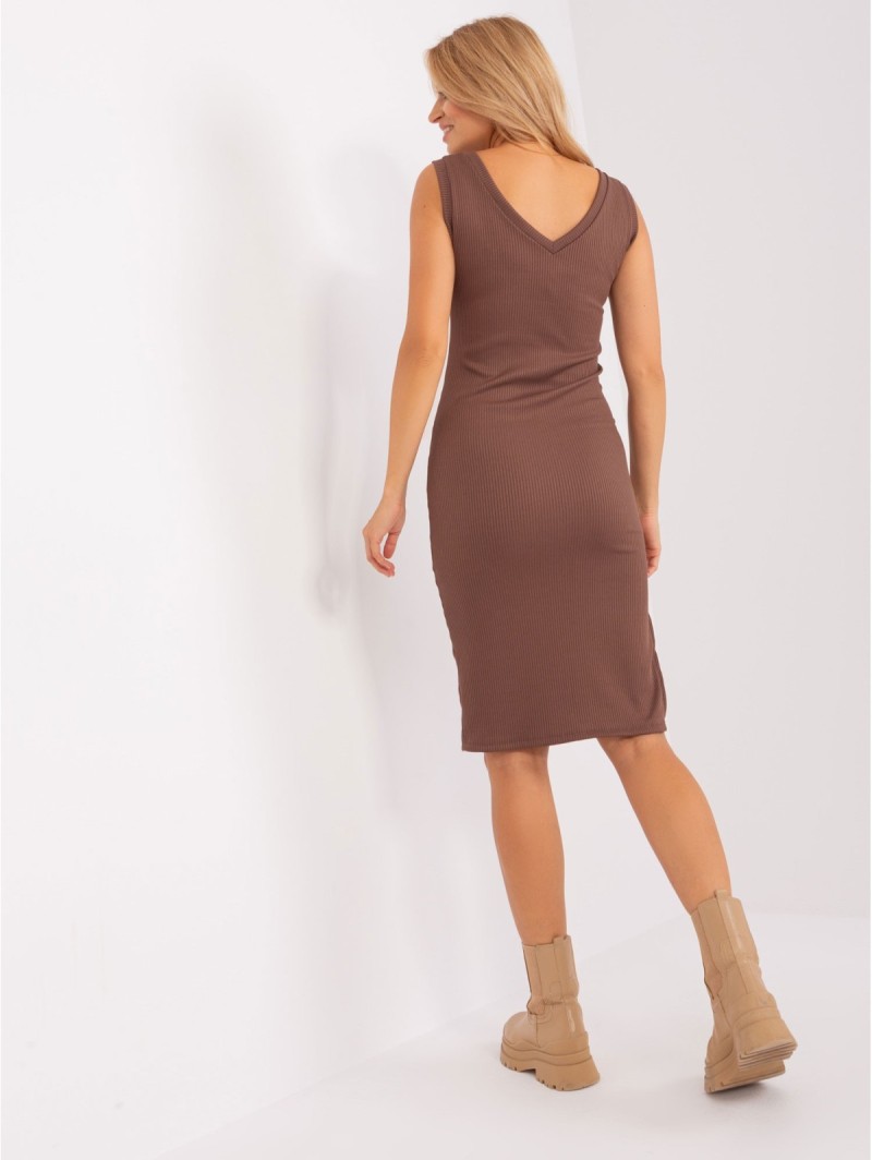 Kontrastingas dviejų dalių kostiumėlis su suknele