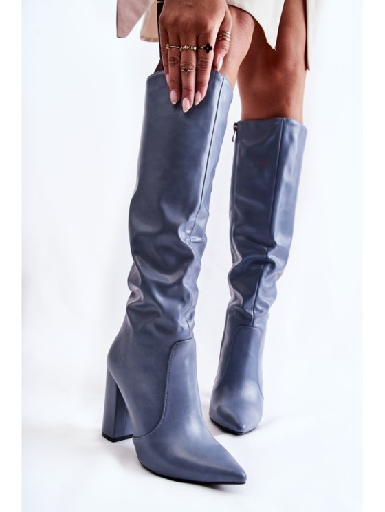 Classic Boots On A Post Blue Mayra 2
