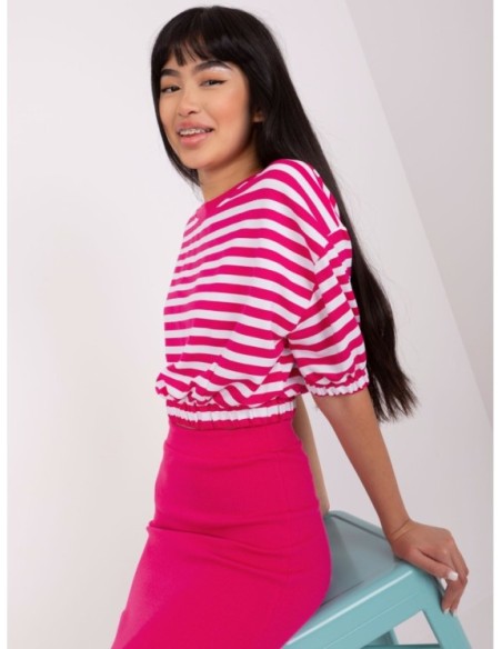 Midi sijonas ir dryžuota palaidinė su guma