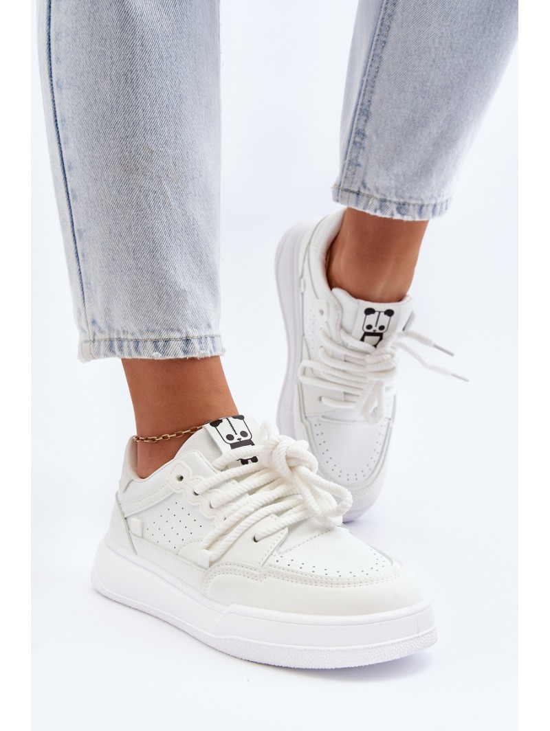 Women's White Faux Leather Sneakers Avanalis