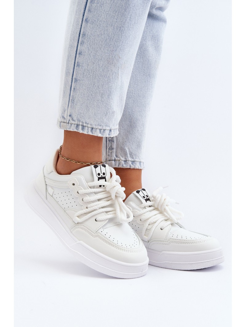 Women's White Faux Leather Sneakers Avanalis