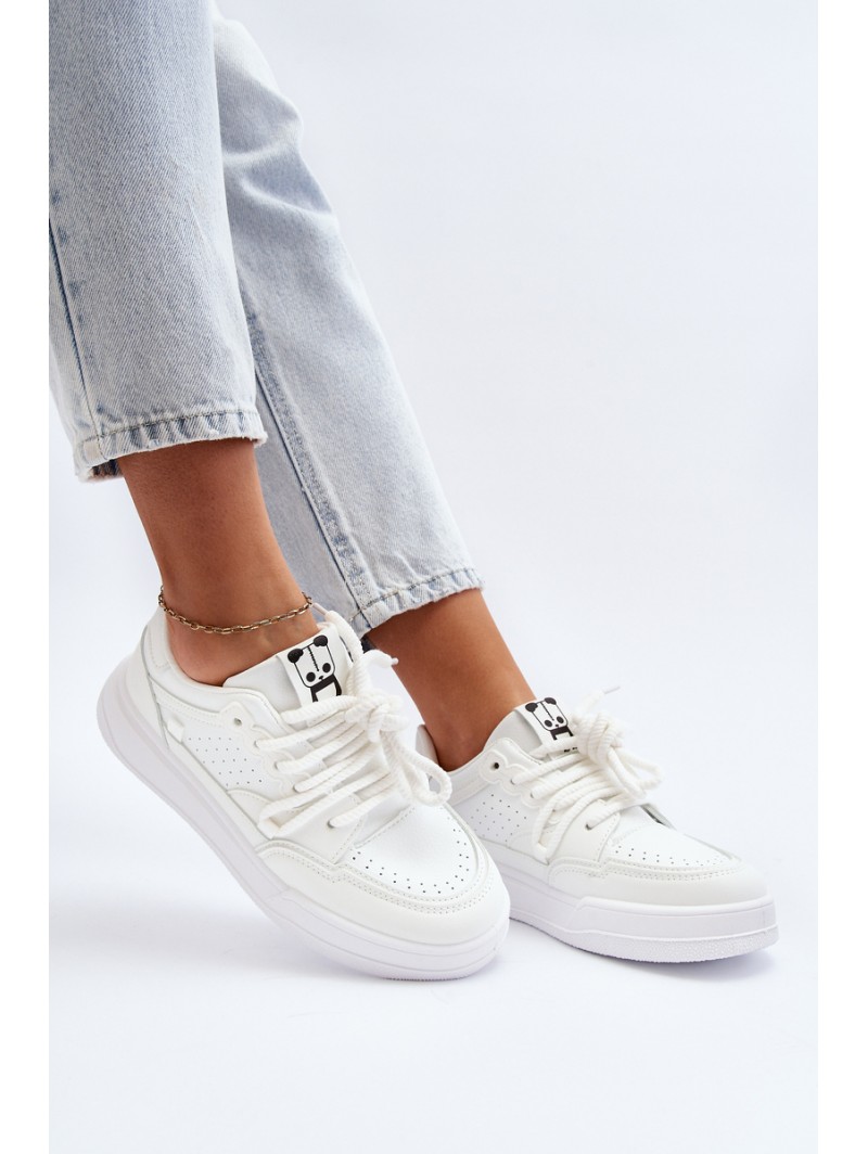 Women's White Faux Leather Sneakers Avanalis