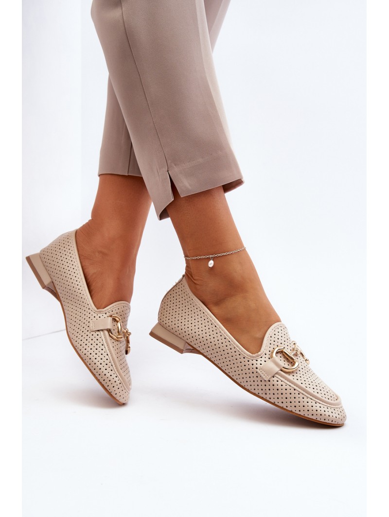 Women's flat-heeled moccasins with beige decoration Iluvana
