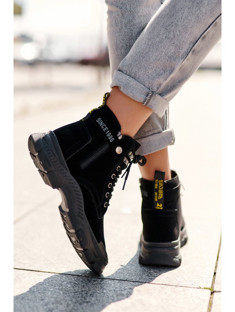 Women's Faux Suede Lined Lace-Up Ankle Boots Black Jailina