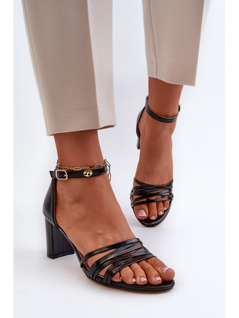Black Sandals with Straps Enitia