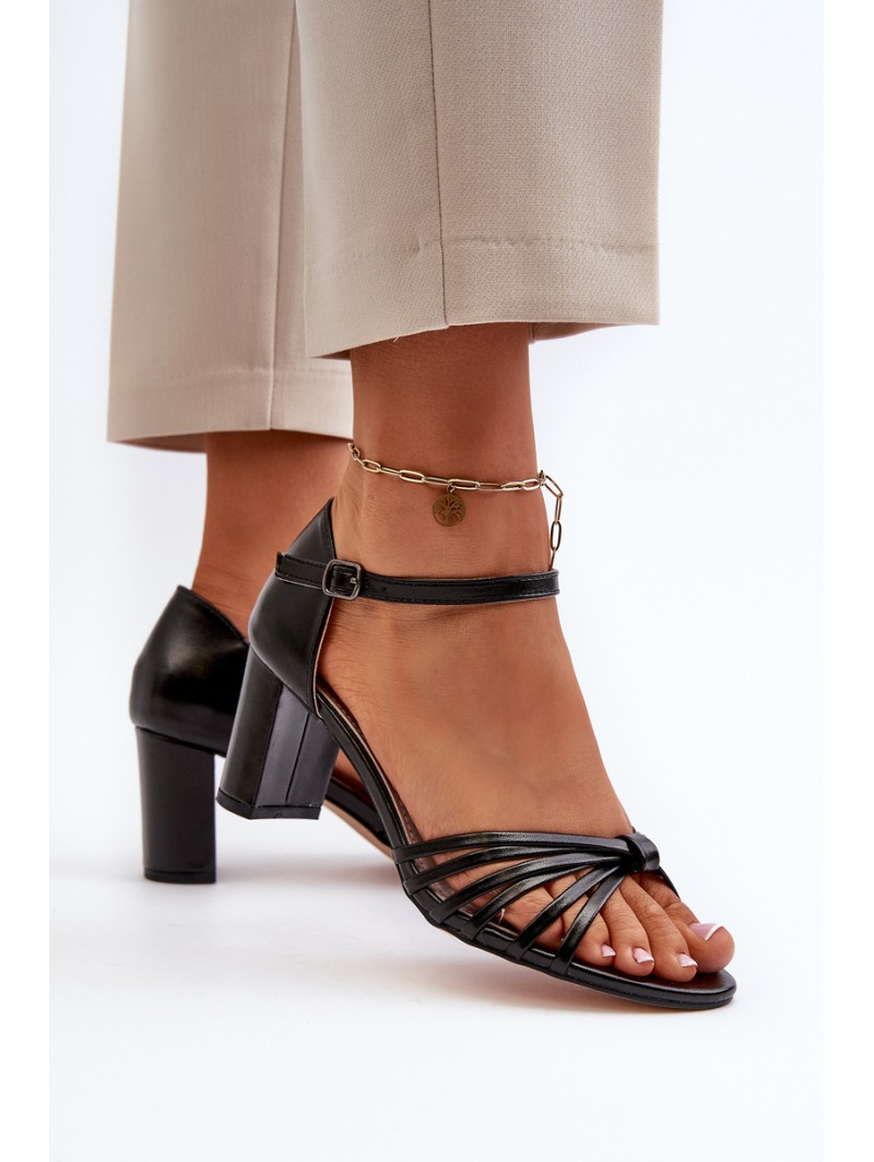 Women's Black Strappy Sandals Pyrrette