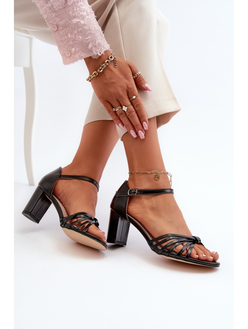 Women's Black Strappy Sandals Pyrrette