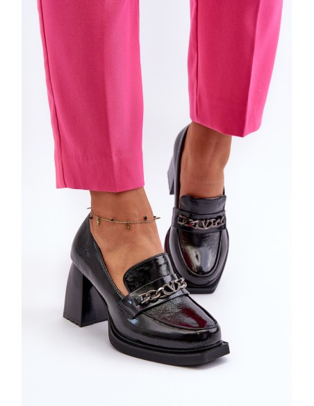 Black Patent Leather Pumps on Chunky Heel Terimene