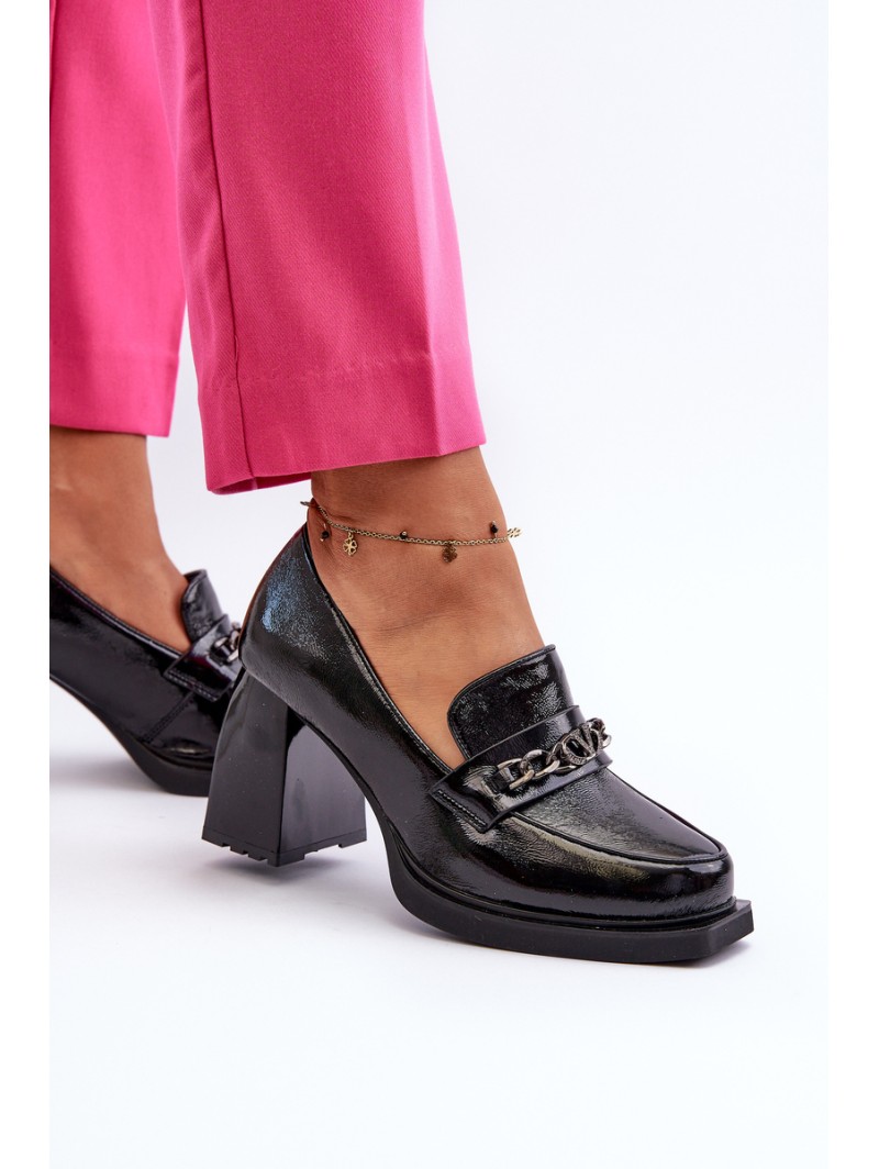 Black Patent Leather Pumps on Chunky Heel Terimene