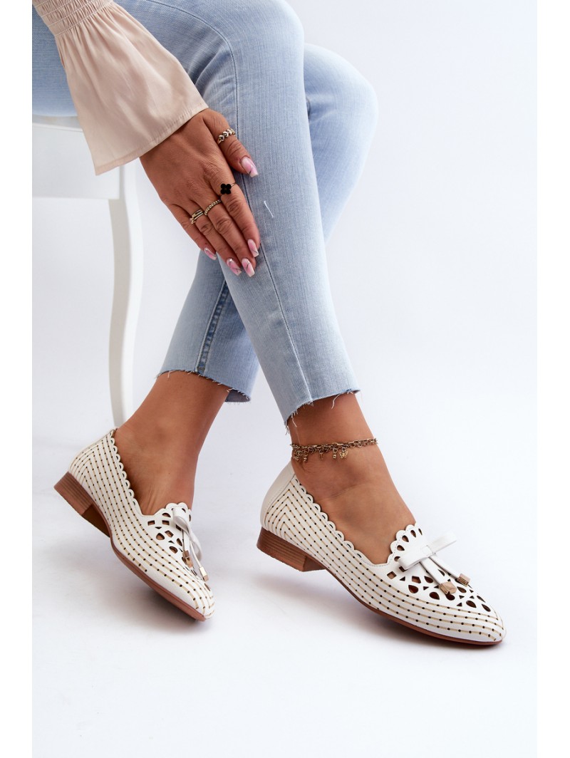 White Women's Cutout Ballerina Flats with Bow Nestavia