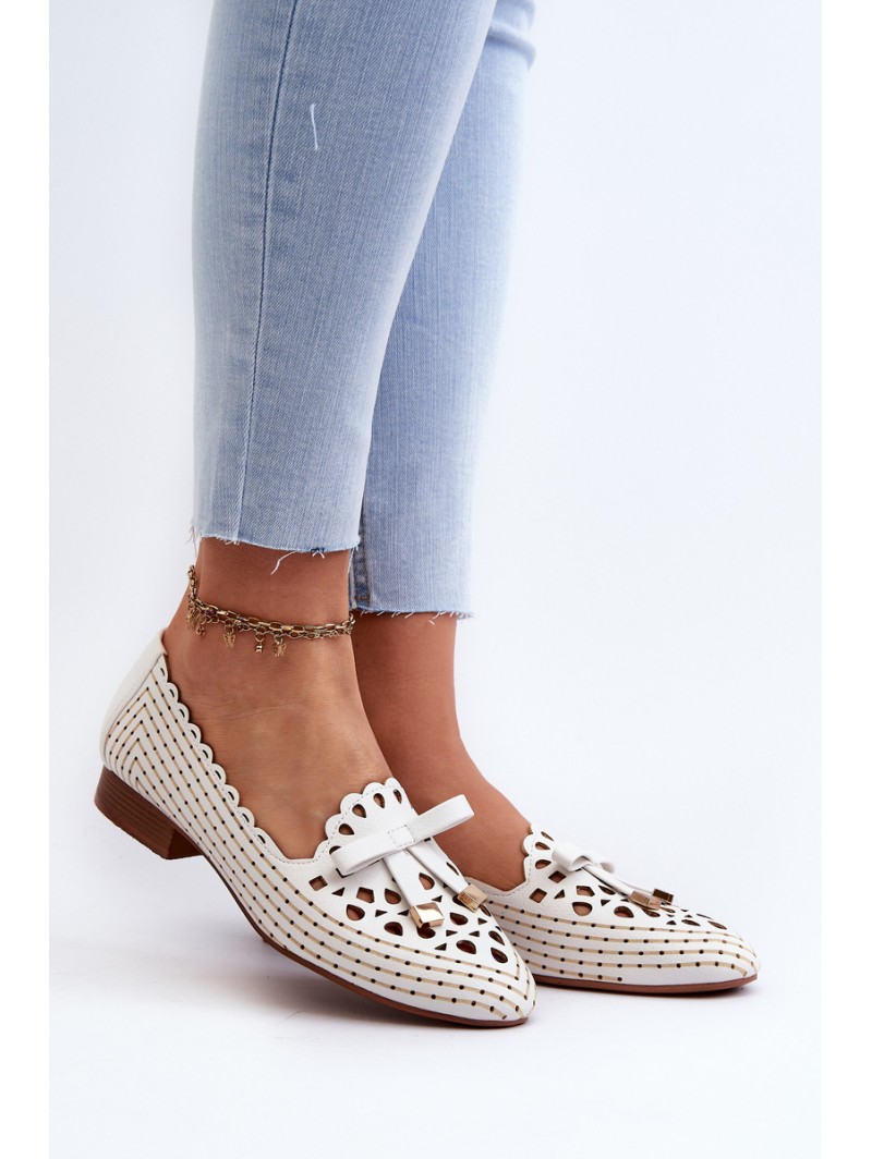 White Women's Cutout Ballerina Flats with Bow Nestavia