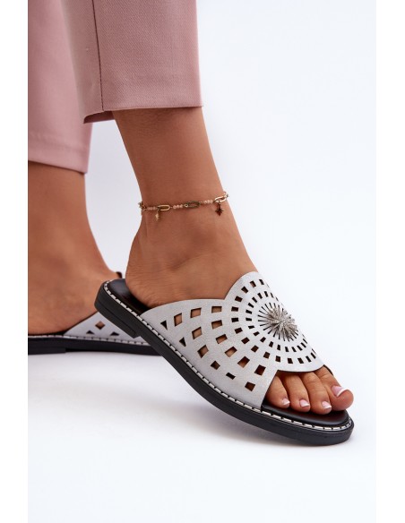 Shiny Women's Flat Sandals with Silver Ornament Ebirena