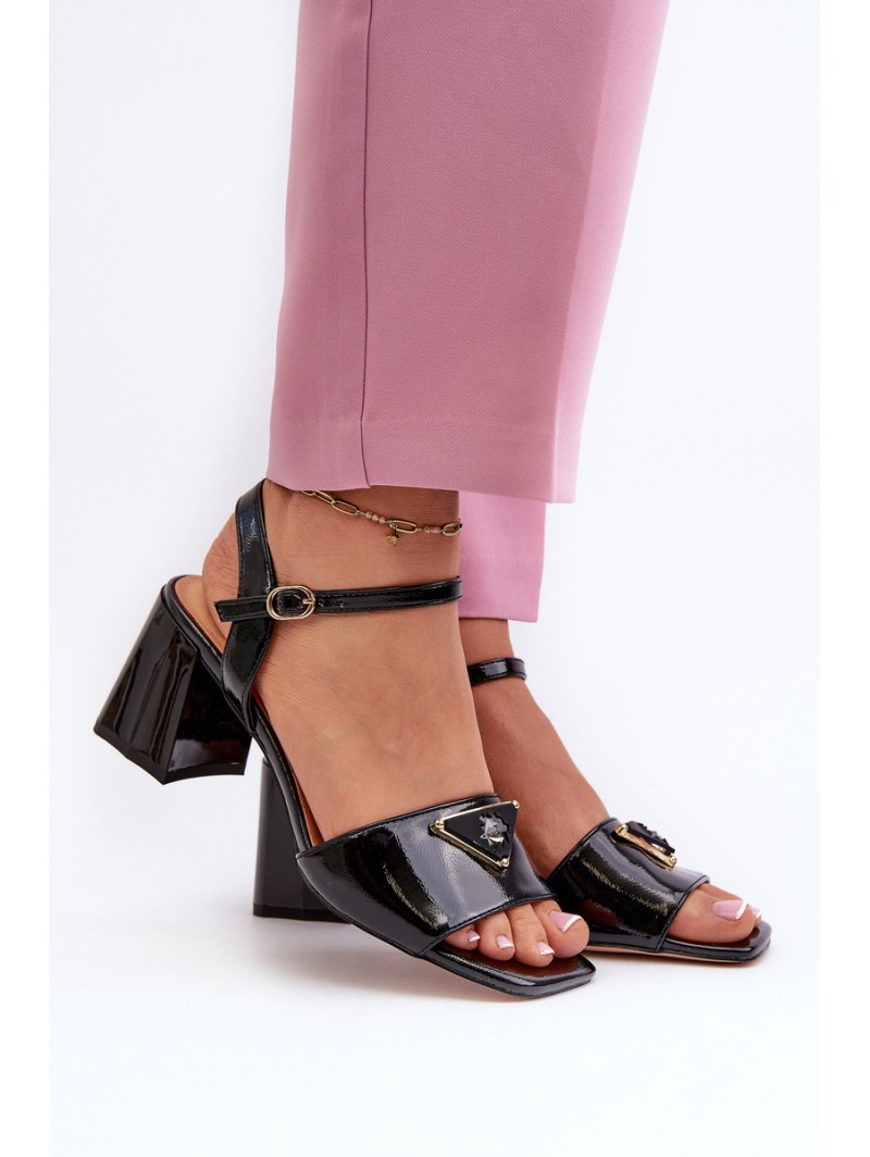 Elegant Black Patent Sandals with Heel D&A MR38-660
