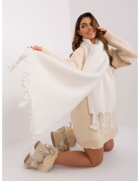 Szalik-AT-SZ-2313502.47P-ecru
