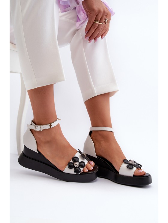 Women's Platform and Wedge Sandals with Flowers White Foviana 2