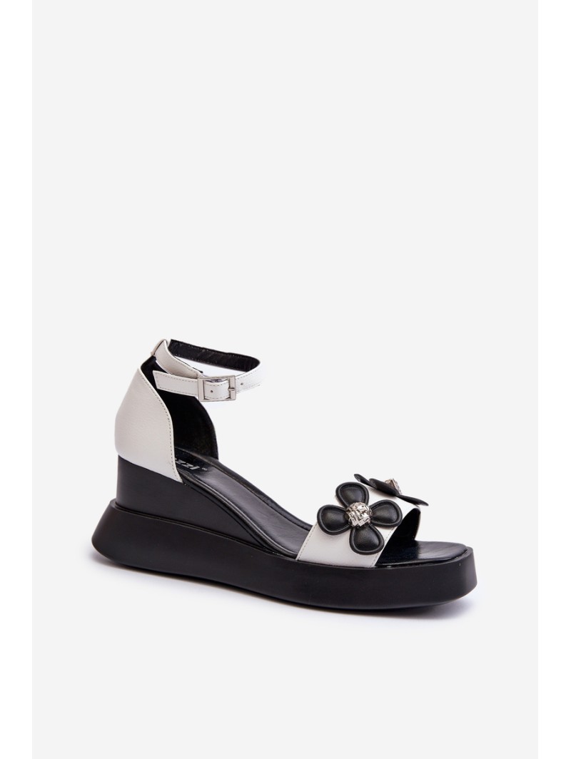 Women's Platform and Wedge Sandals with Flowers White Foviana