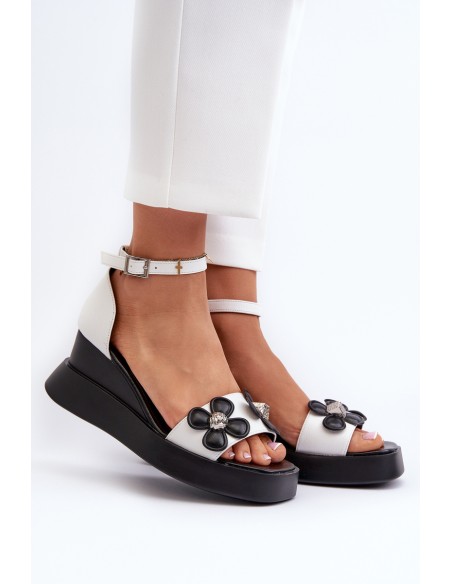 Women's Platform and Wedge Sandals with Flowers White Foviana