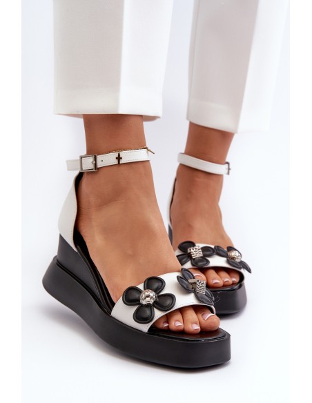 Women's Platform and Wedge Sandals with Flowers White Foviana