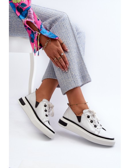 White Leather Women's Lacquered Sneakers D&A LR535