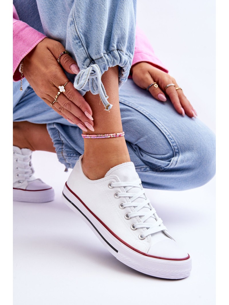 Classic Low Women's Sneakers White Vegas