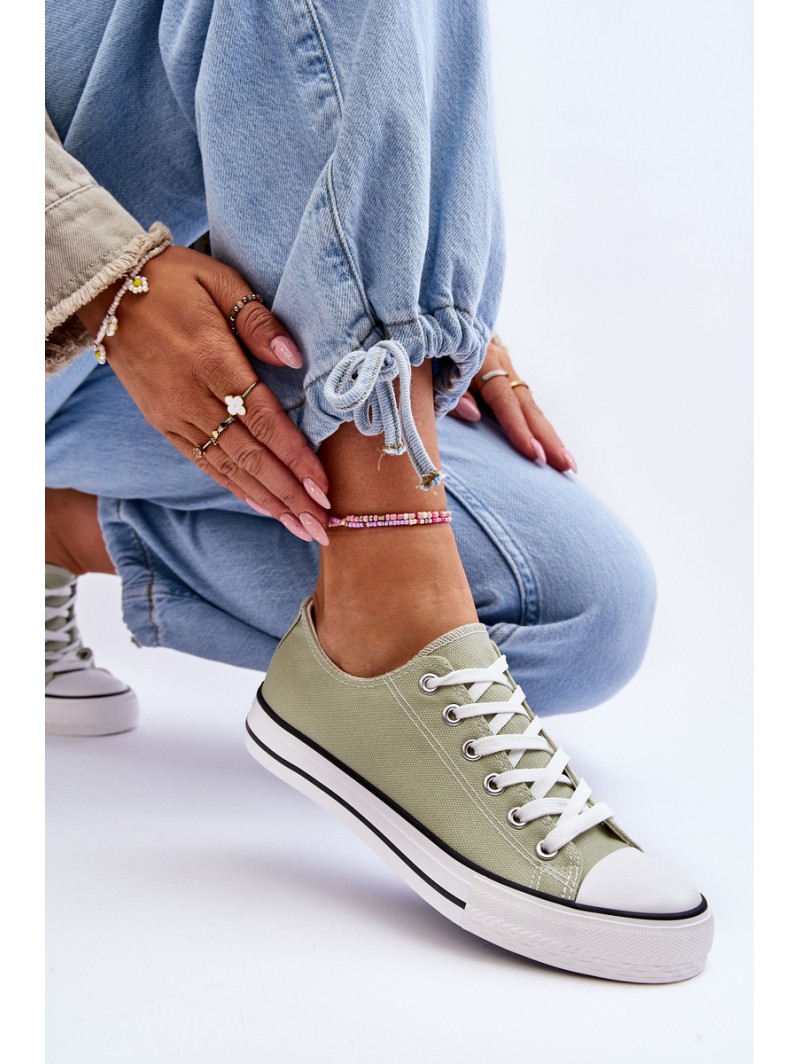 Classic Low Women's Sneakers Light green Vegas