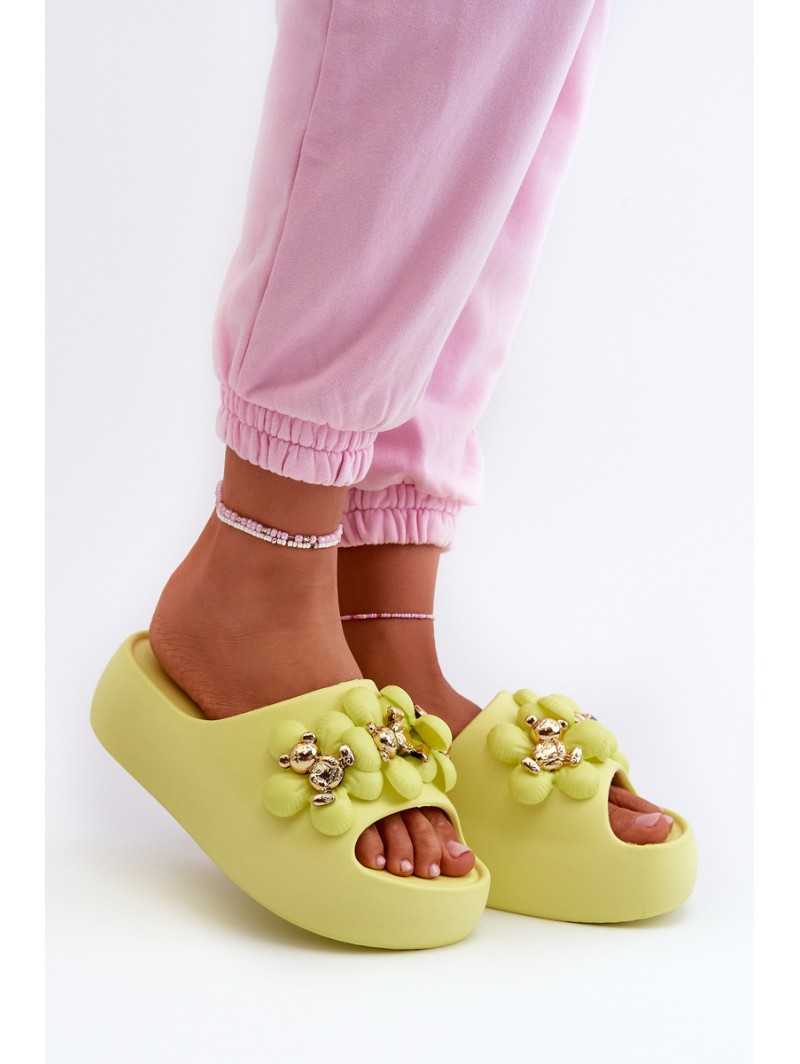 Women's Foam Slippers With Decorations On Thick Sole Lime Bremavia