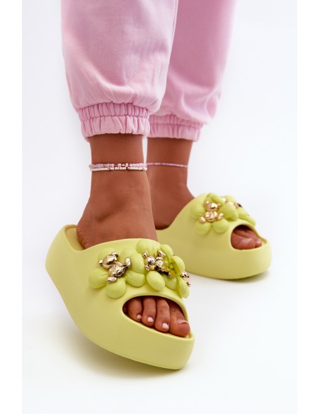 Women's Foam Slippers With Decorations On Thick Sole Lime Bremavia