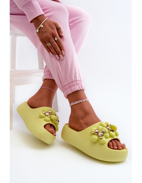 Women's Foam Slippers With Decorations On Thick Sole Lime Bremavia