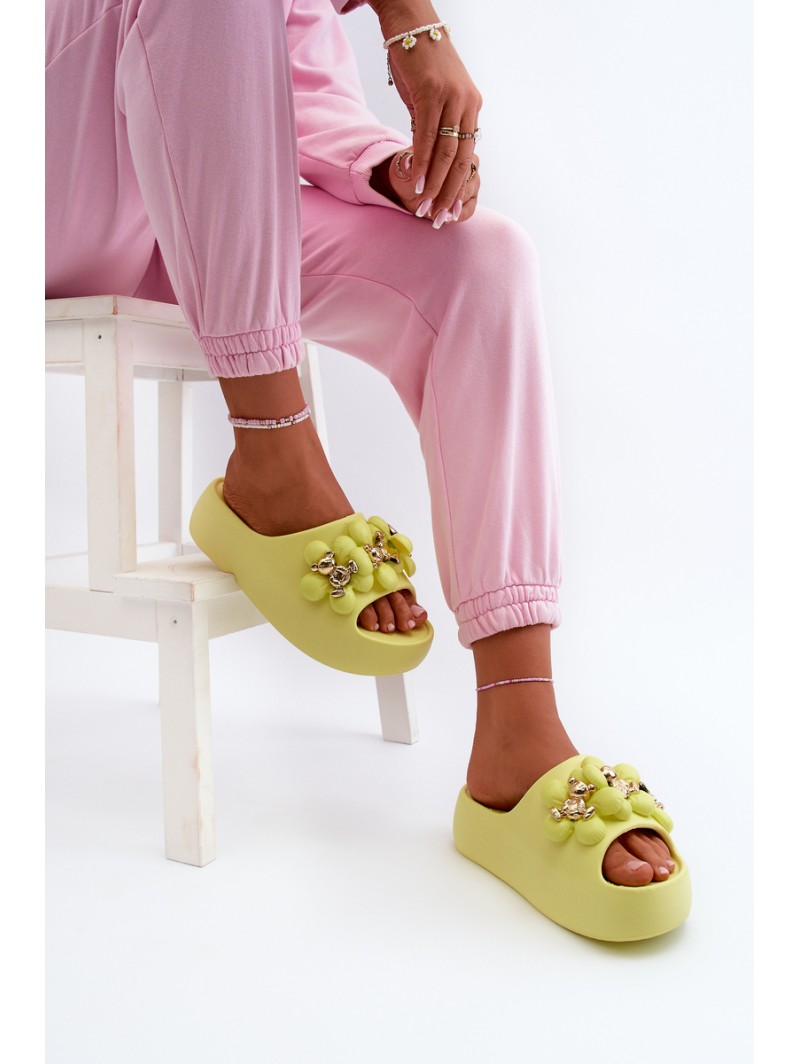 Women's Foam Slippers With Decorations On Thick Sole Lime Bremavia