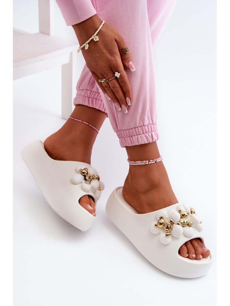 Women's Foam Slides With Decorations On Thick Sole White Bremavia