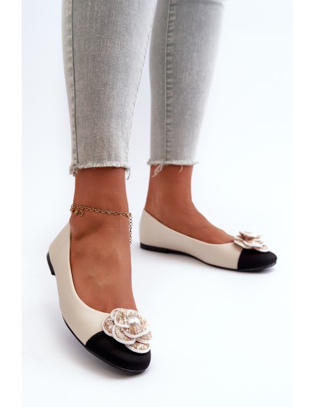 Women's Ballerina Flats in Beige Eco Leather with Decorative Detail Divinella