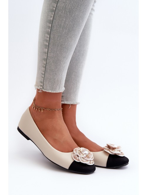 Women's Ballerina Flats in Beige Eco Leather with Decorative Detail Divinella 2