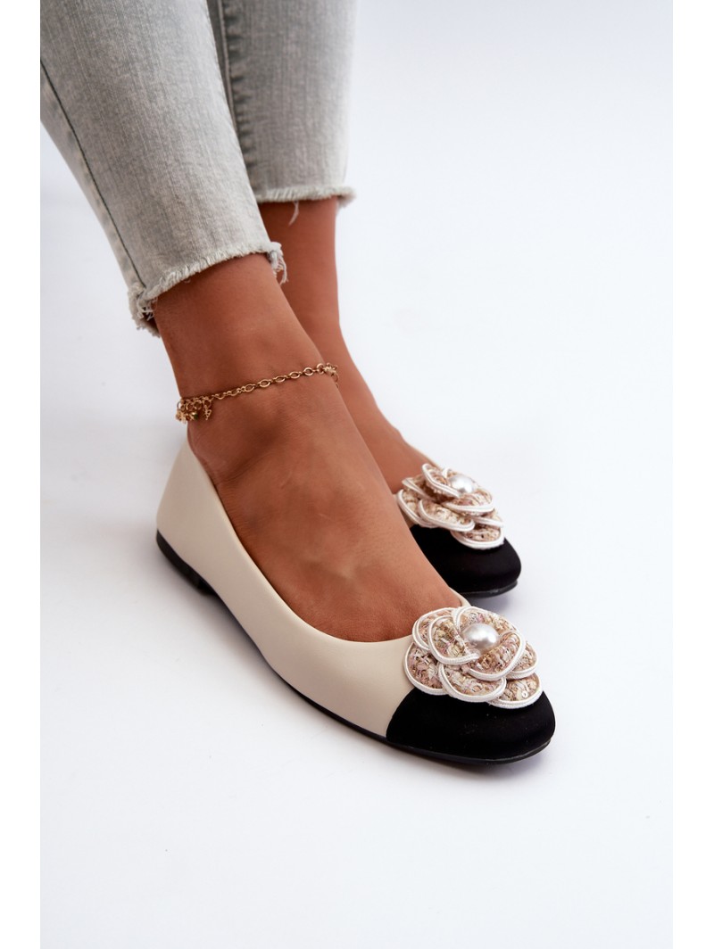 Women's Ballerina Flats in Beige Eco Leather with Decorative Detail Divinella