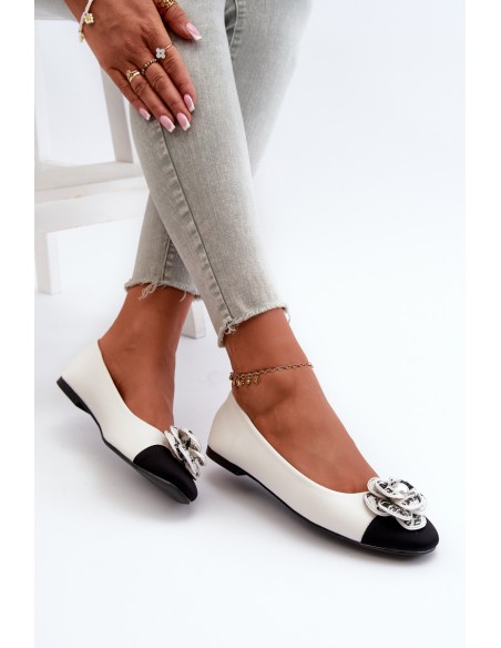 Women's Eco Leather Ballerina Flats with Decorative Detail White Divinella