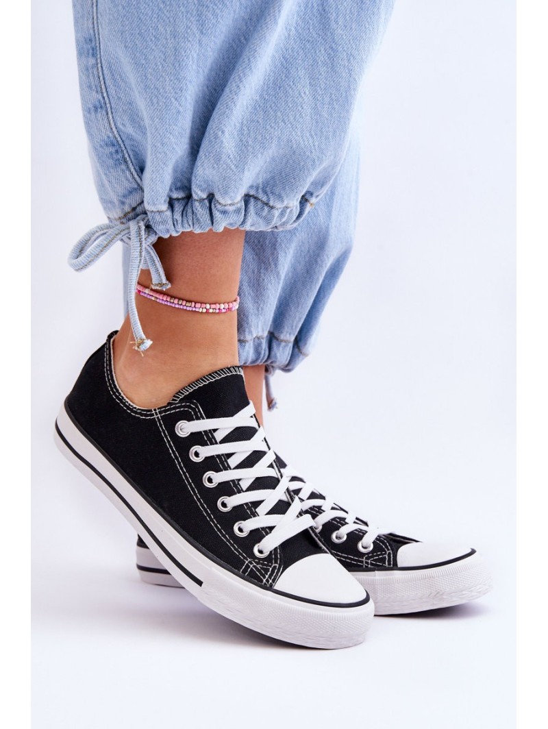 Classic Low Women's Sneakers Black Vegas