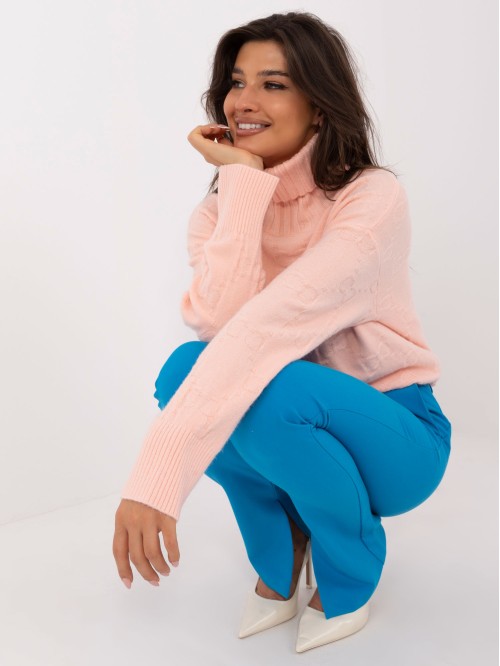 Sweter-AT-SW-2342-1.35-brzoskwiniowy 2