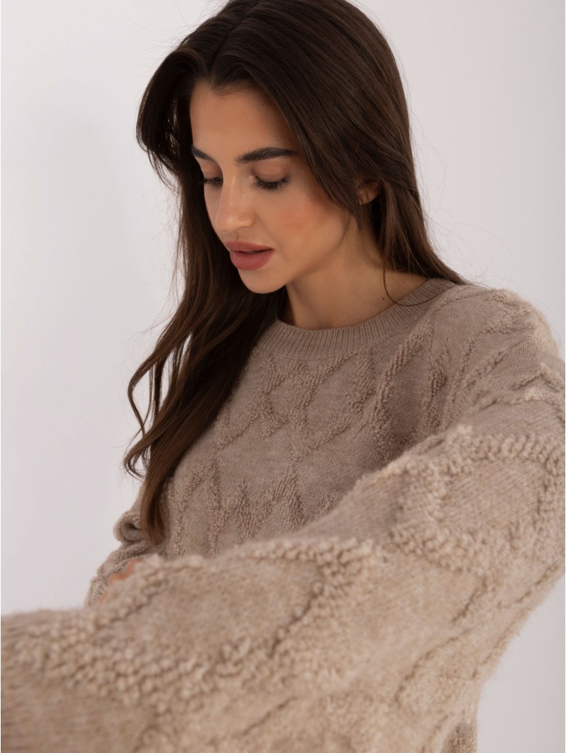 Švelnus tekstūrinis megztinis su rombais