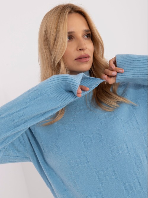 Sweter-AT-SW-2342-1.35-jasny niebieski 2
