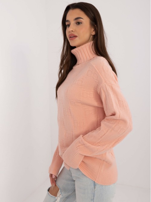 Sweter-AT-SW-2342-1.35-brzoskwiniowy 2