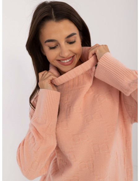 Sweter-AT-SW-2342-1.35-brzoskwiniowy