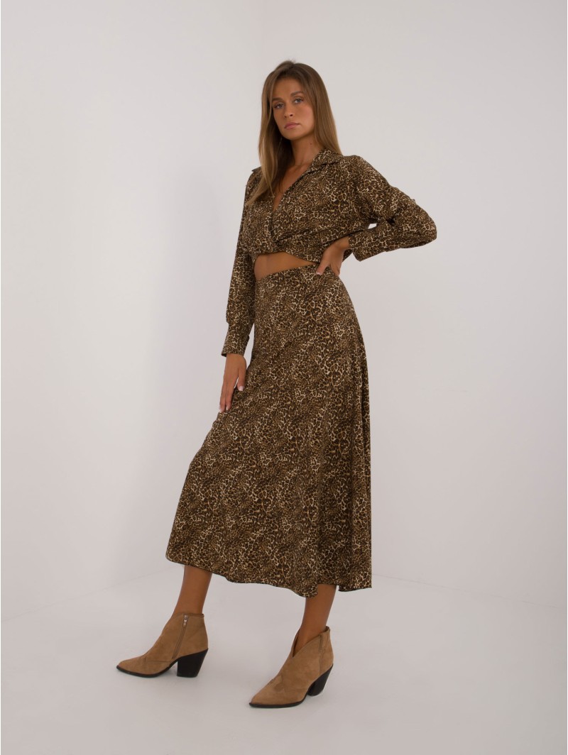 Gyvūnų kailio rašto kostiumėlis su midi sijonu