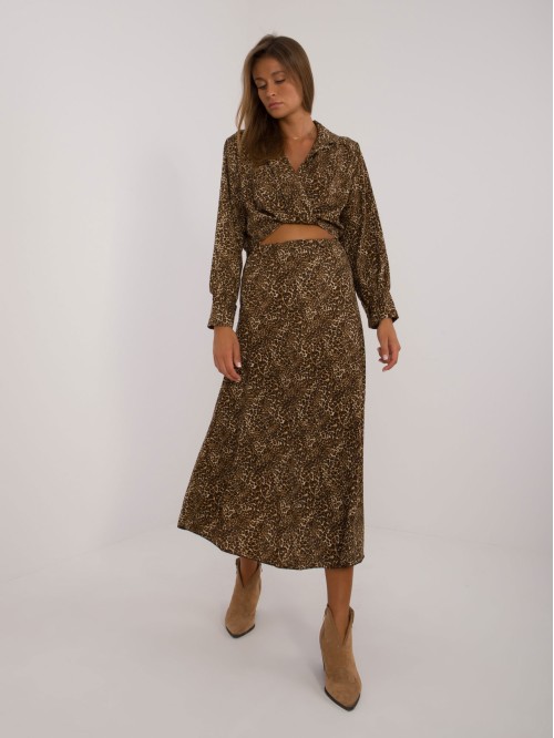 Gyvūnų kailio rašto kostiumėlis su midi sijonu