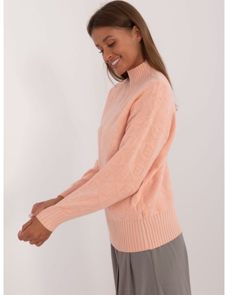 Sweter-AT-SW-2339.54-brzoskwiniowy