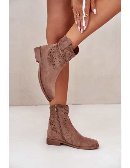 Women's perforated ankle boots with flat heel brown S.Barski HY42-135