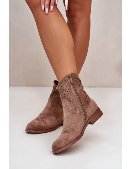 Women's perforated ankle boots with flat heel brown S.Barski HY42-135