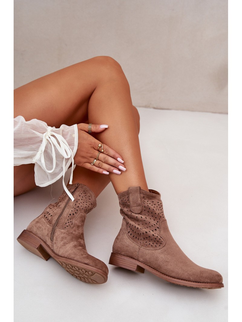Women's perforated ankle boots with flat heel brown S.Barski HY42-135