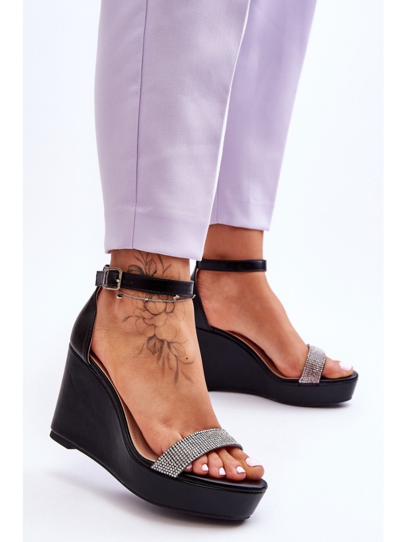 Fashionable Leather Wedge Sandals Black Arwen