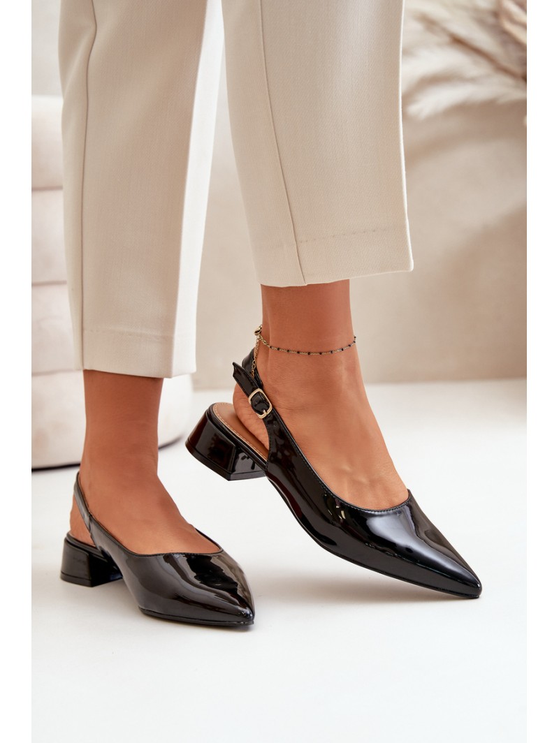 Lacquered Ballerinas On Low Heel With Pointed Toes Black Anarinne