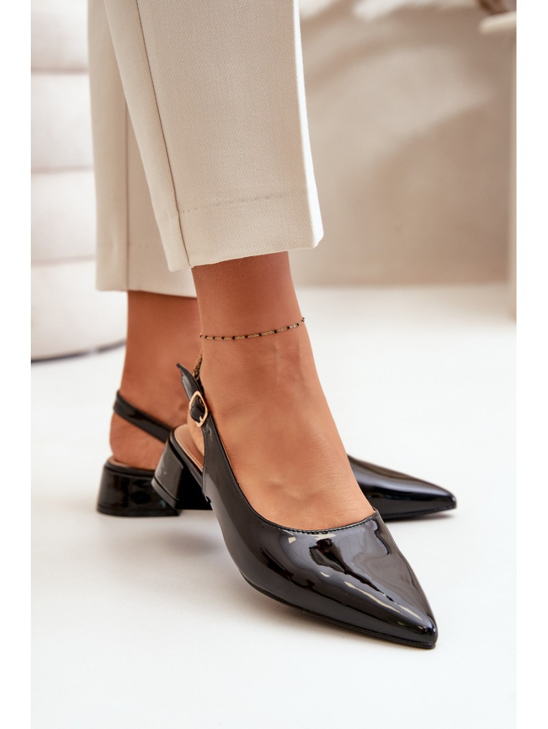 Lacquered Ballerinas On Low Heel With Pointed Toes Black Anarinne