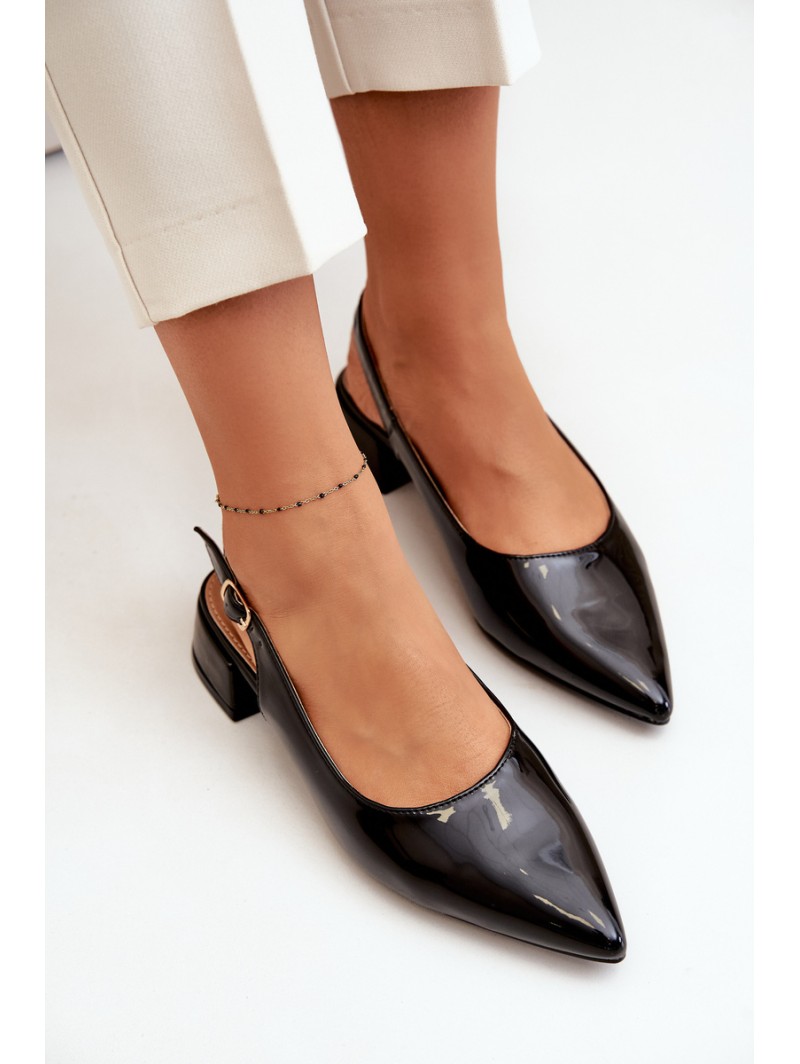 Lacquered Ballerinas On Low Heel With Pointed Toes Black Anarinne